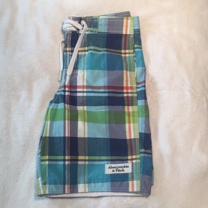 💯❗️Abercrombie A&F men swim trunks summer plaid❗️